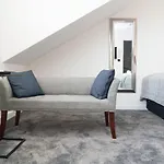 Kitchener House