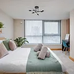 The Exquisite Penthouse Of Leeds - Sleeps 8