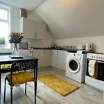 1 Bedroom Flat With En-Suite