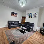 Homely Double Bed, Tv, Wi-Fi And Garden