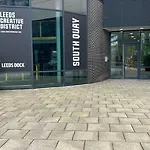Leeds Dock Apartment