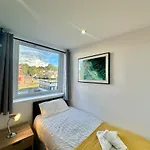Two Bedroom Flat By Brookland Stays Serviced Accommodation Short Lets Leeds With Free Wifi