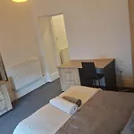 One Bedroom Flat By Brookland Stays Serviced Accommodation Short Lets Leeds With Free Wifi