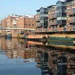 Leeds City Apartment