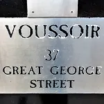 Voussoir Apartments