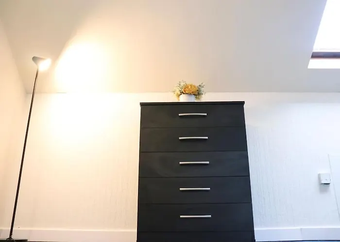 Peaceful 2 Bed House Free Wifi And Parking