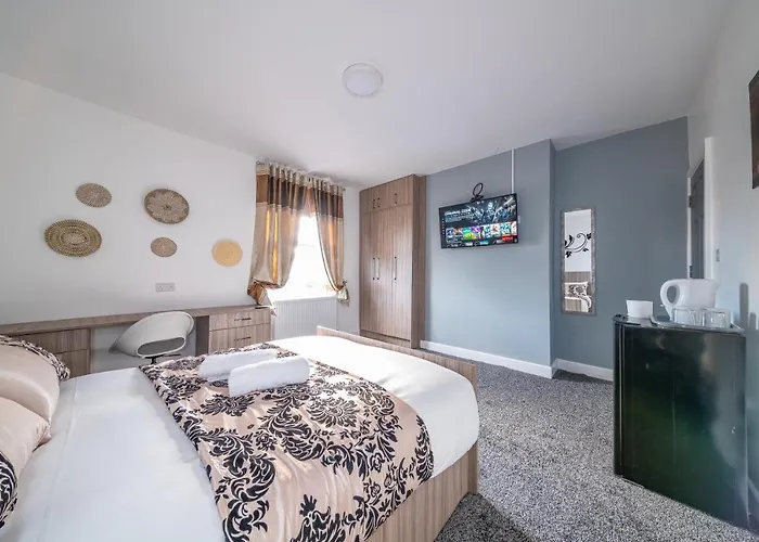 *Rc12S* For Your Most Relaxed & Cosy Stay + Free Parking + Free Fast Wifi *
