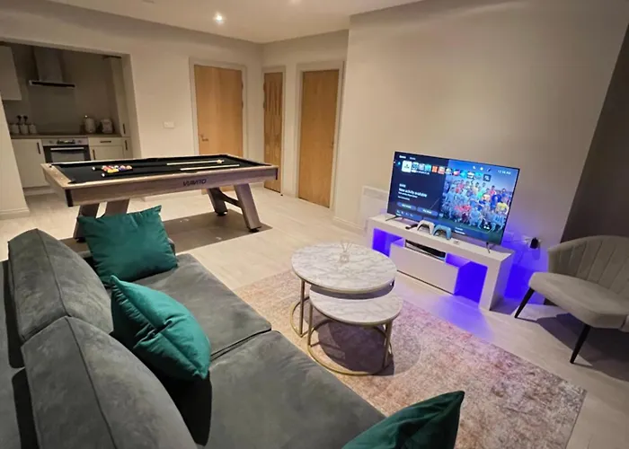 Central Leeds - Modern Spacious Apartment