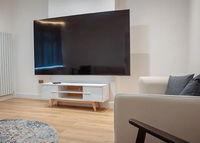 Spacious 13-Bed In The Heart Of Headingley