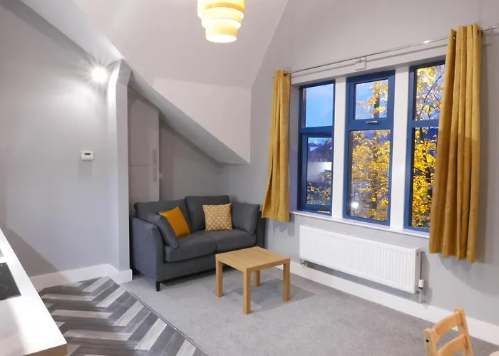 1 Bed Apt Close To Leeds Arena Sleeps Up To 4 People F5