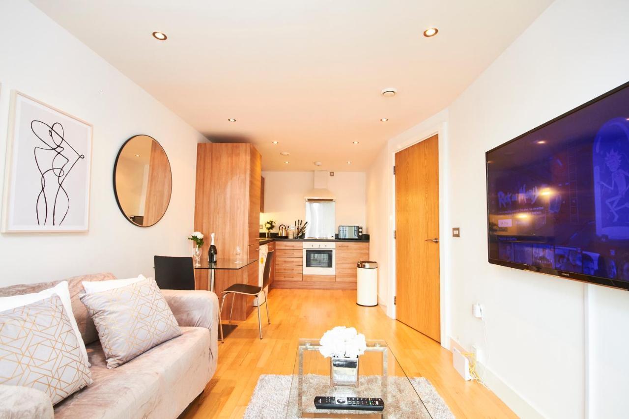 Apartment Deluxe Leeds Centre With Free Parking No Balcony Leeds (West Yorkshire)