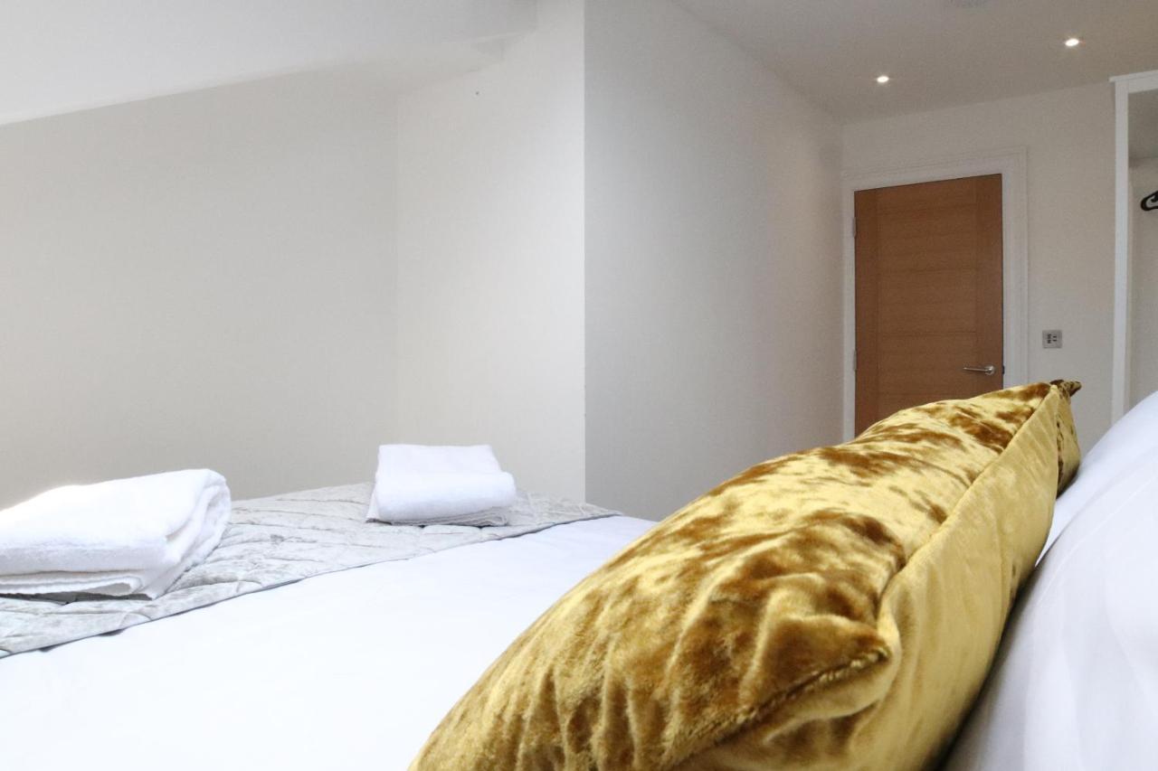 Hanover House Aparthotel 4*