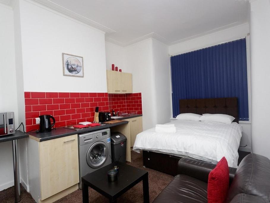 Kirkstall House Apartment *