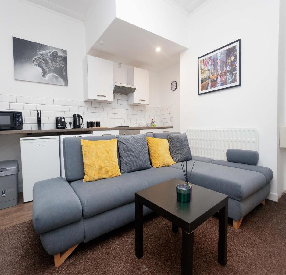 Kirkstall House * Leeds (West Yorkshire)