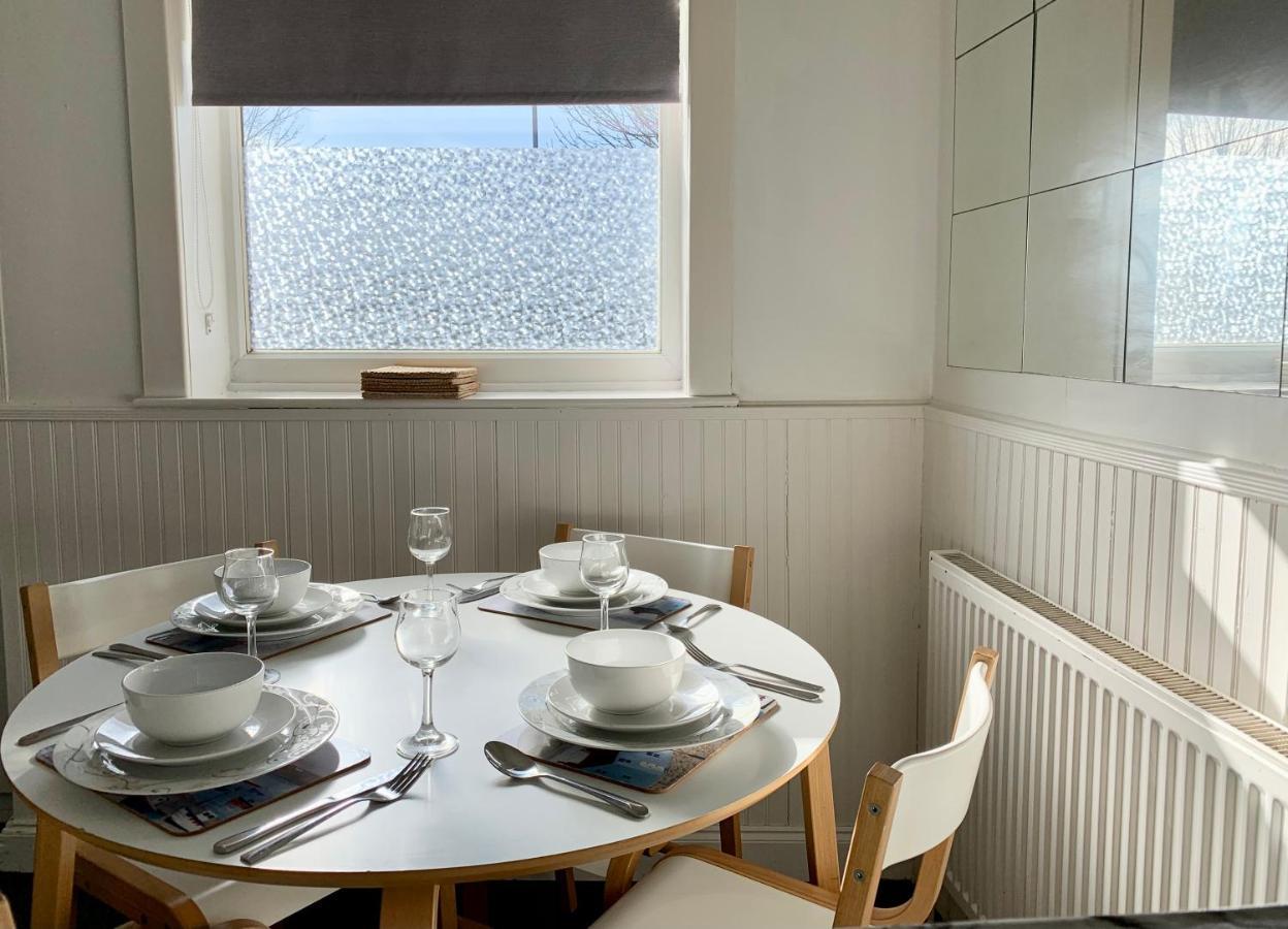 Holiday home Cheerful 2 Bedroom Residential - Free Parking *