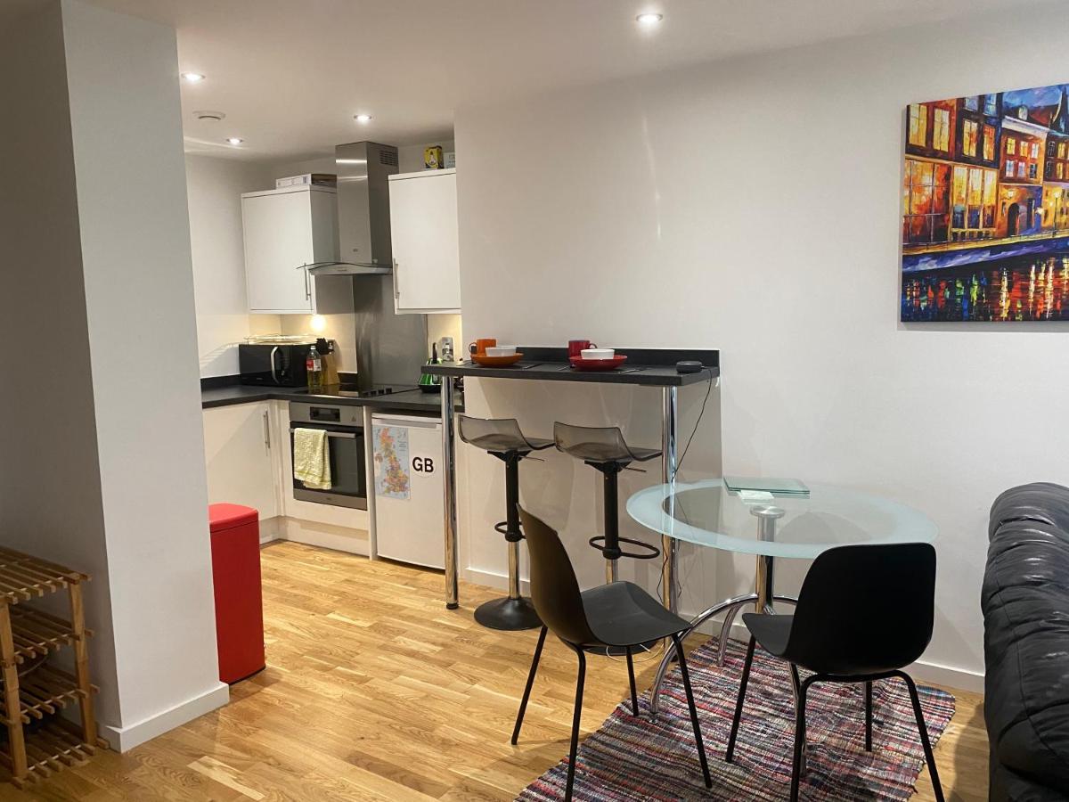 Entire Studio In Picturesque Islands - Short Walk From Leeds Centre * Leeds (West Yorkshire)