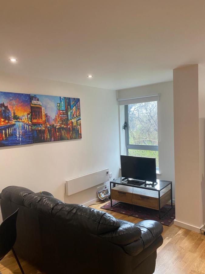 Entire Studio In Picturesque Islands - Short Walk From Leeds Centre * Leeds (West Yorkshire)