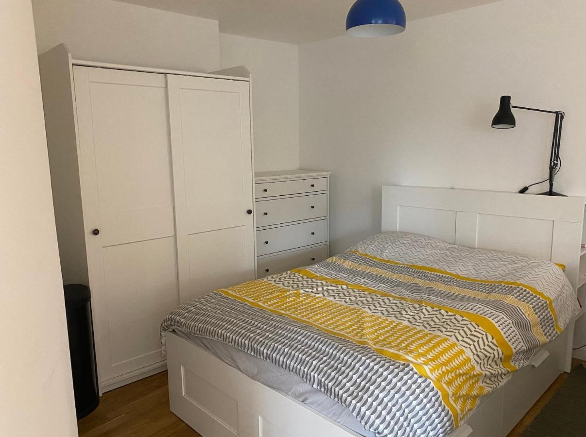 Entire Studio In Picturesque Islands - Short Walk From Leeds Centre