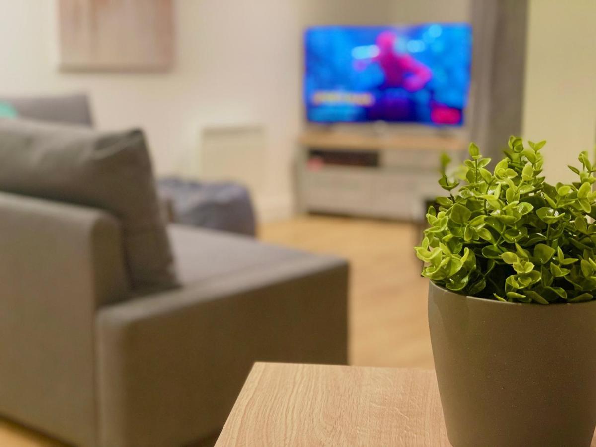 Apartment Chic Leeds Apartment, Free Parking, Balcony