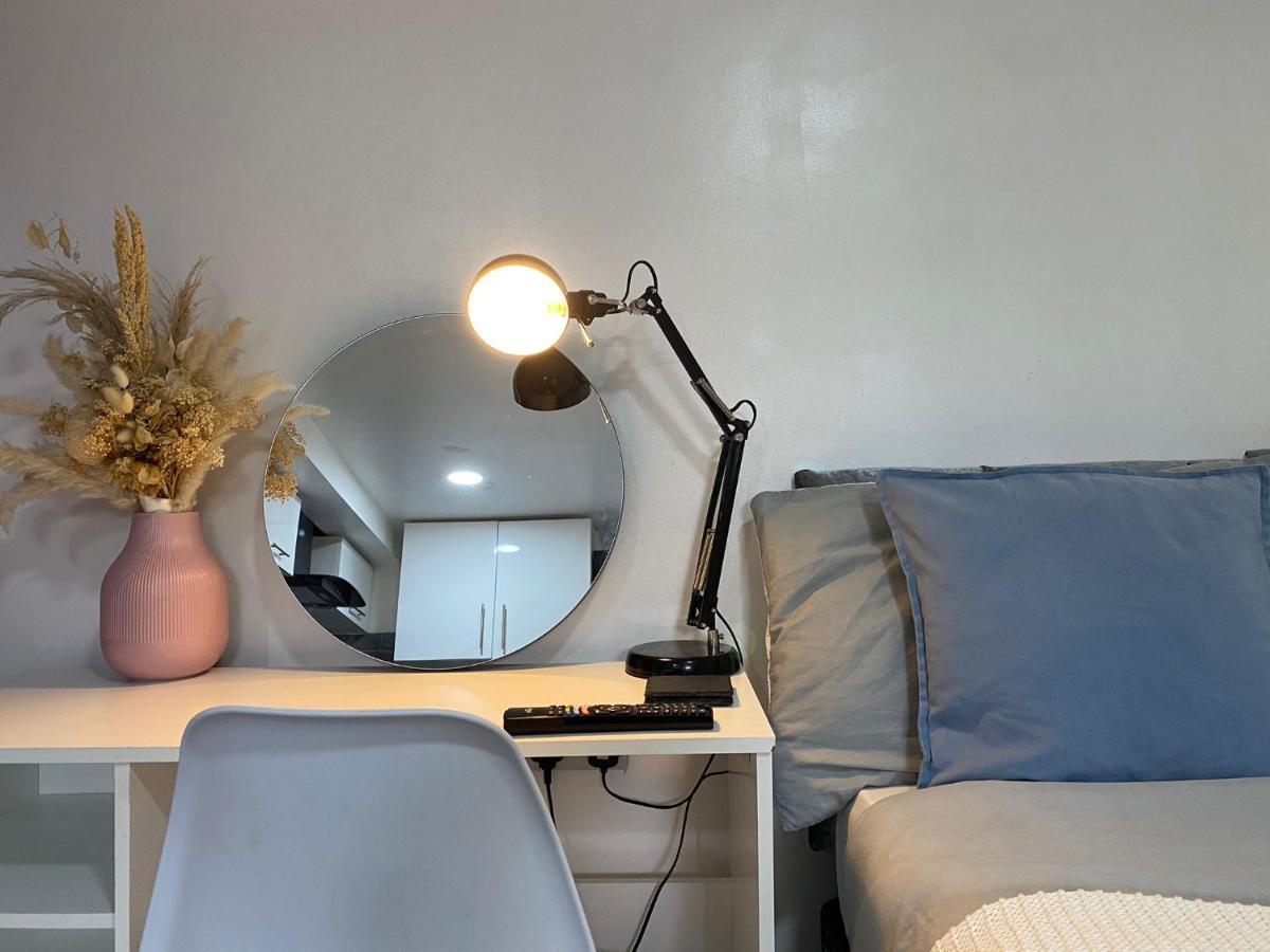 Charming, Cosy Hideaway With Free Wifi, Parking Apartment *