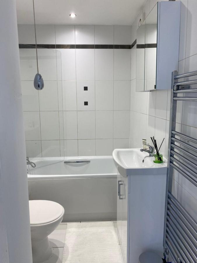 Leeds Townhouse With Private Roof Garden Sleeps 4 Apartment *