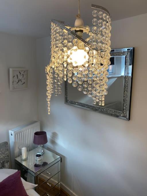 Leeds Townhouse With Private Roof Garden Sleeps 4 Apartment