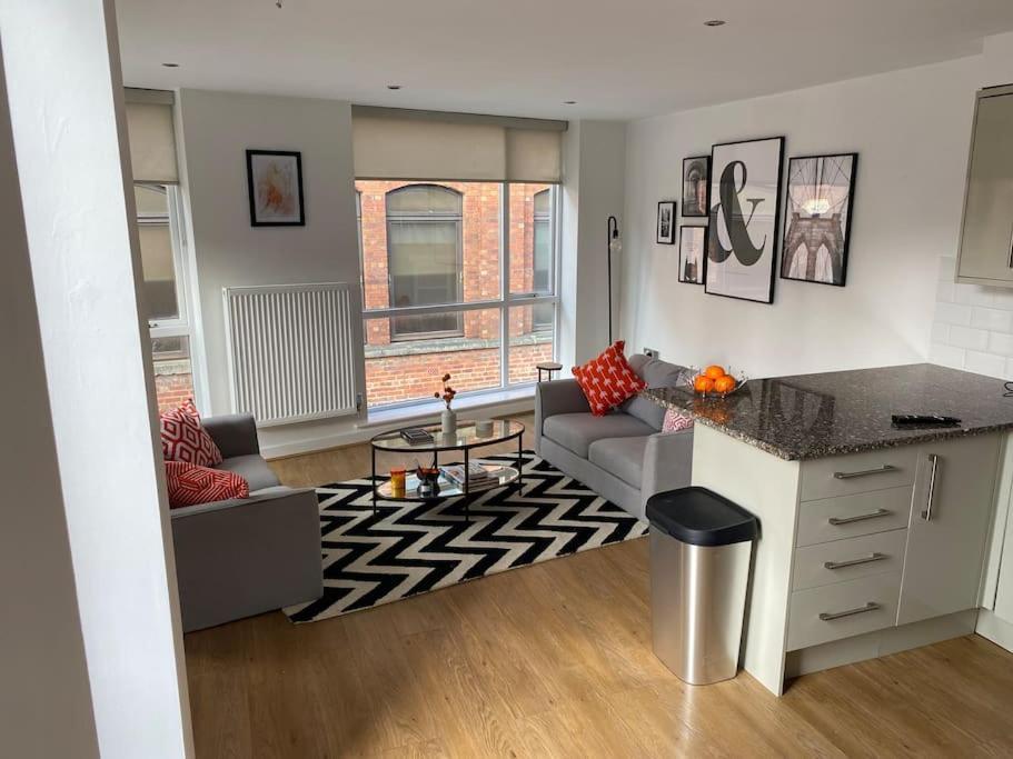 Apartment Leeds Townhouse With Private Roof Garden Sleeps 4