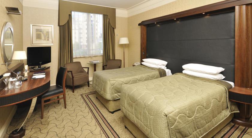 The Queens Hotel 4*