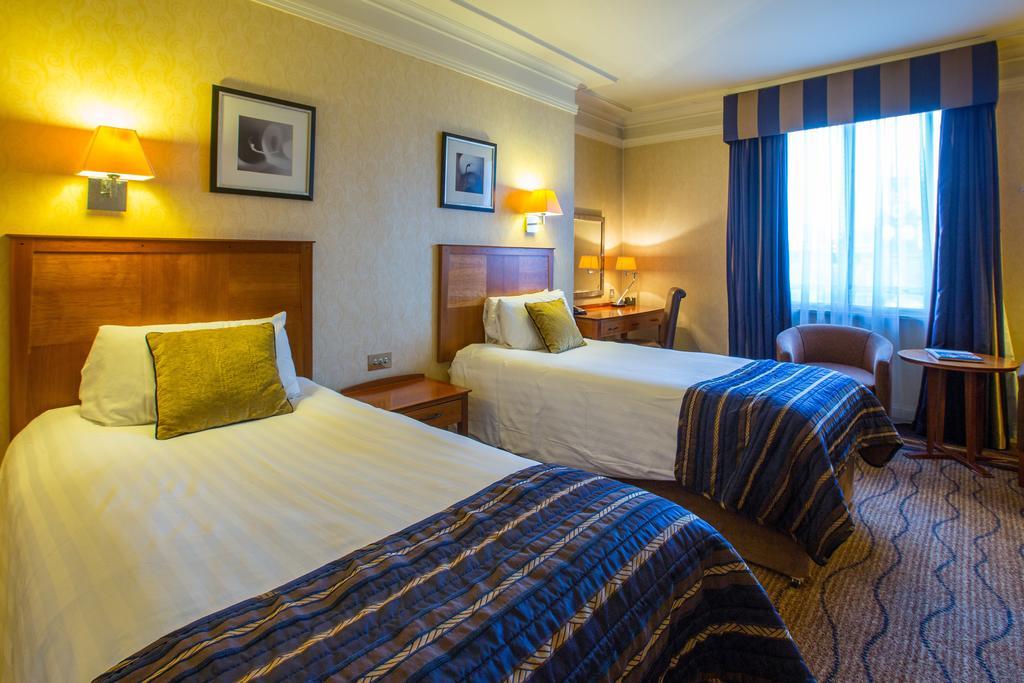 The Queens Hotel