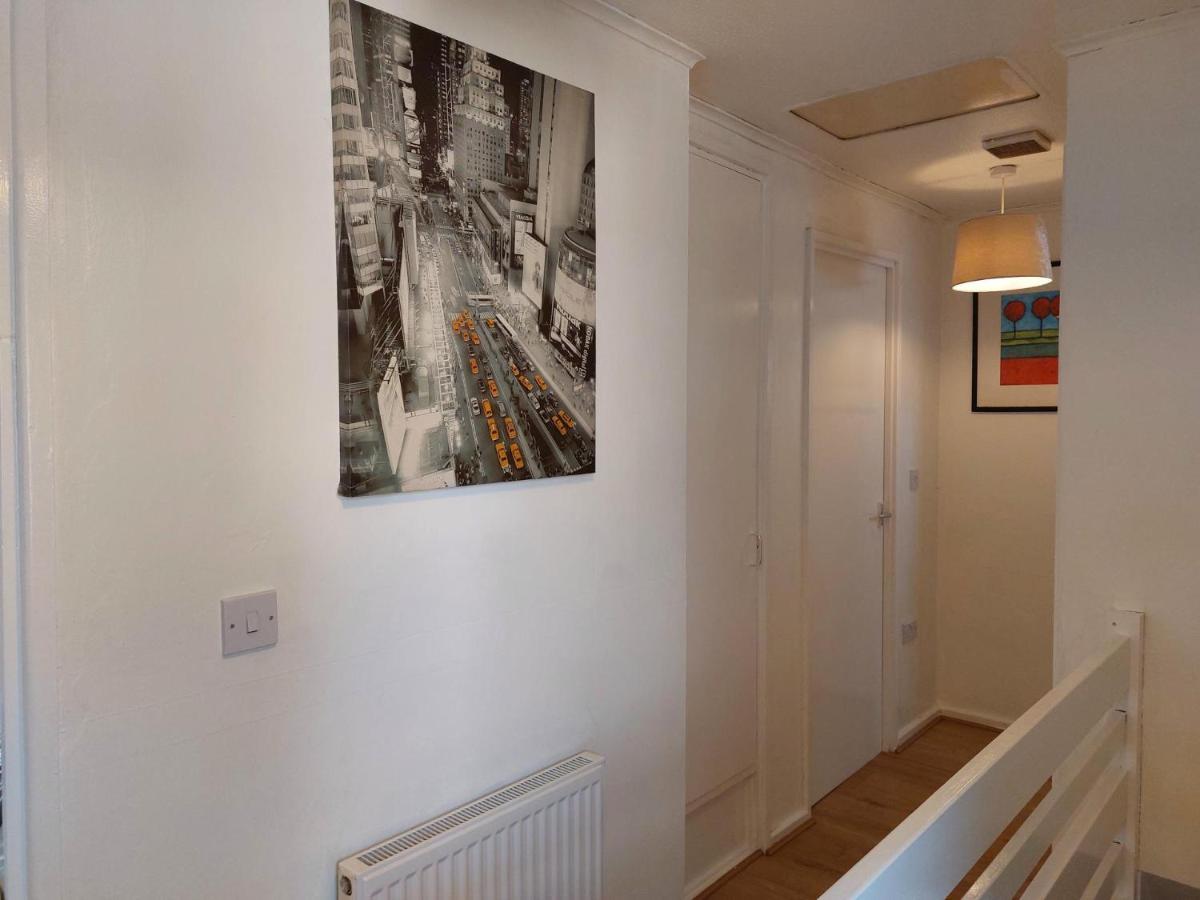 Lovely 2-bed House In The Heart Of Woodhouse Leeds Holiday home *
