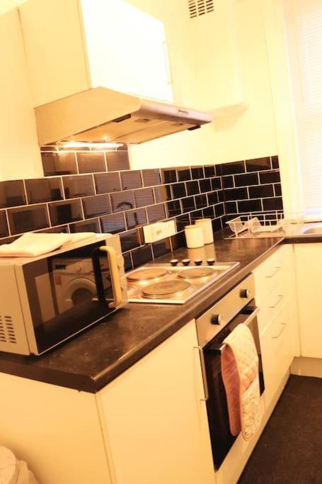 Apartment Cozy Family With Free Parking And Wifi Leeds (West Yorkshire)