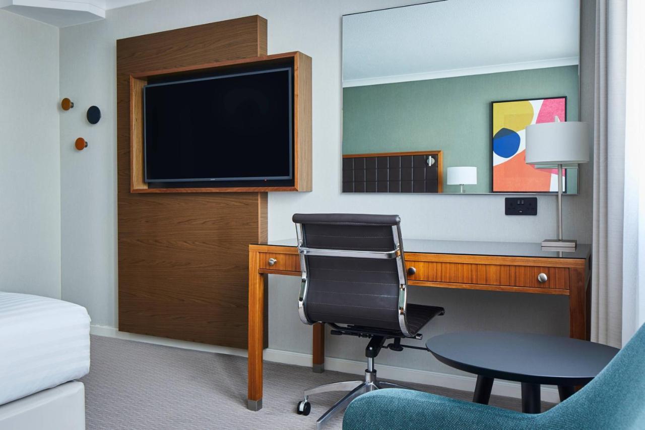 Leeds Marriott Hotel 4*