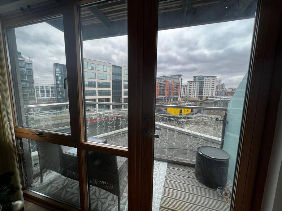 Leeds Clarence Dock 2 Bedroom Apt *