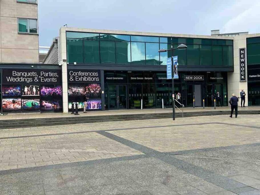 Apartment Leeds Clarence Dock 2 Bedroom Apt *