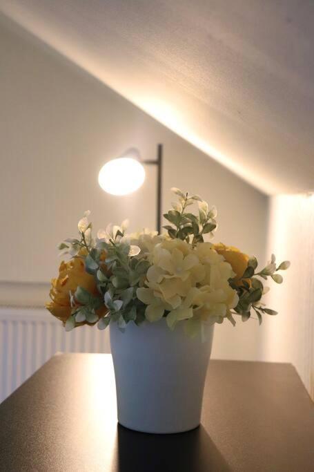 Peaceful 2 Bed House Free Wifi And Parking