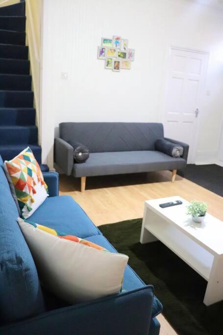 Peaceful 2 Bed House Free Wifi And Parking Apartment