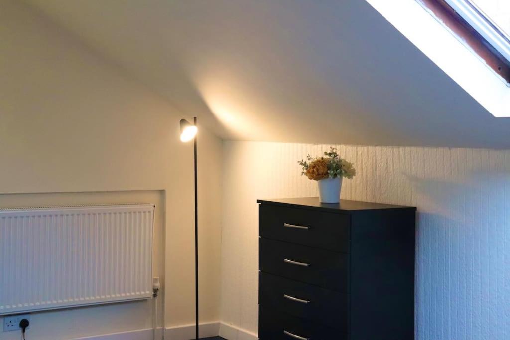 Peaceful 2 Bed House Free Wifi And Parking