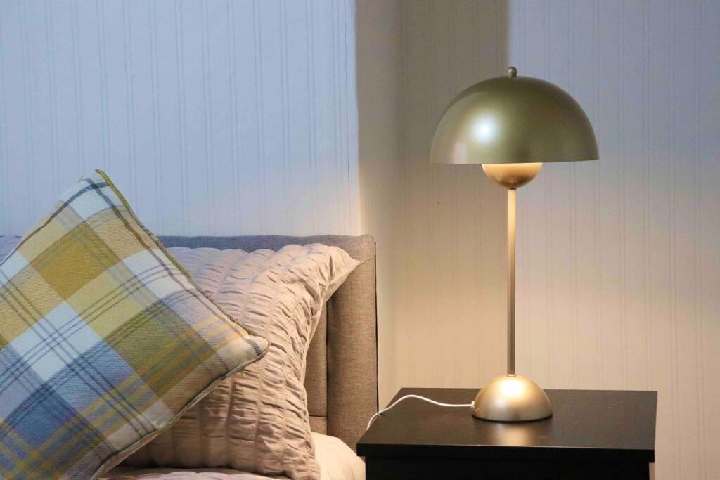 Apartment Peaceful 2 Bed House Free Wifi And Parking *