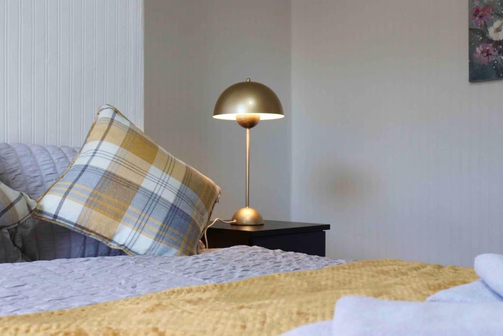 Peaceful 2 Bed House Free Wifi And Parking *