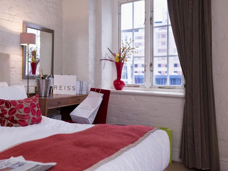 42 The Calls 4* Leeds (West Yorkshire)