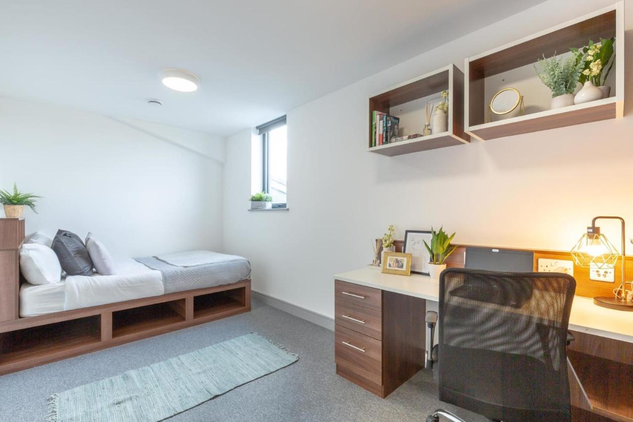 Ensuite Bedrooms And At The Foundry In Leeds Apartment *