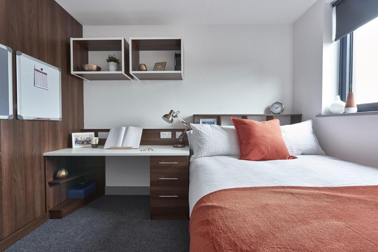 Ensuite Bedrooms And At The Foundry In Leeds Apartment *