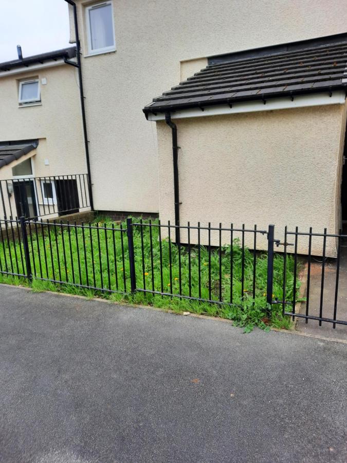Lovely 2-bed House In The Heart Of Woodhouse Leeds *