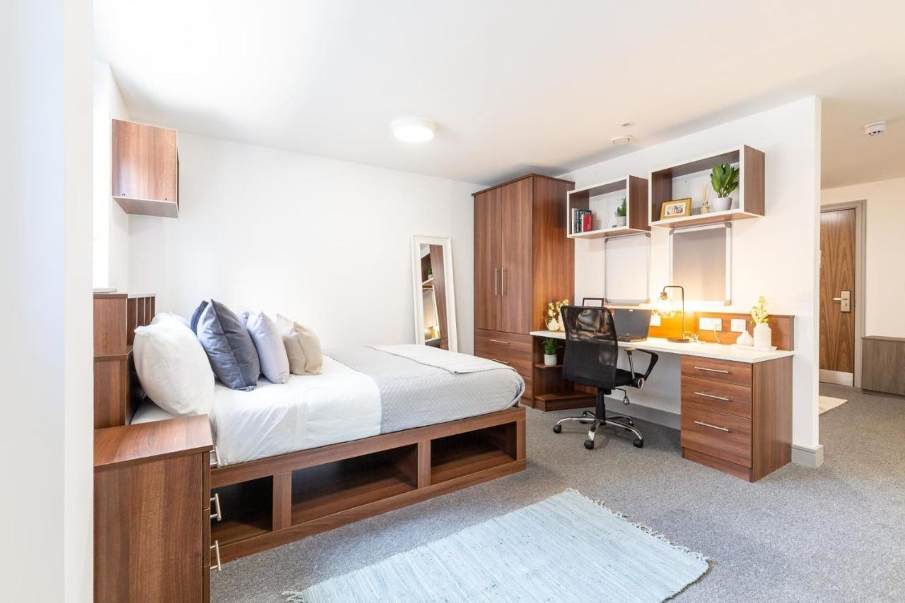 Ensuite Bedrooms And At The Foundry In Leeds Apartment
