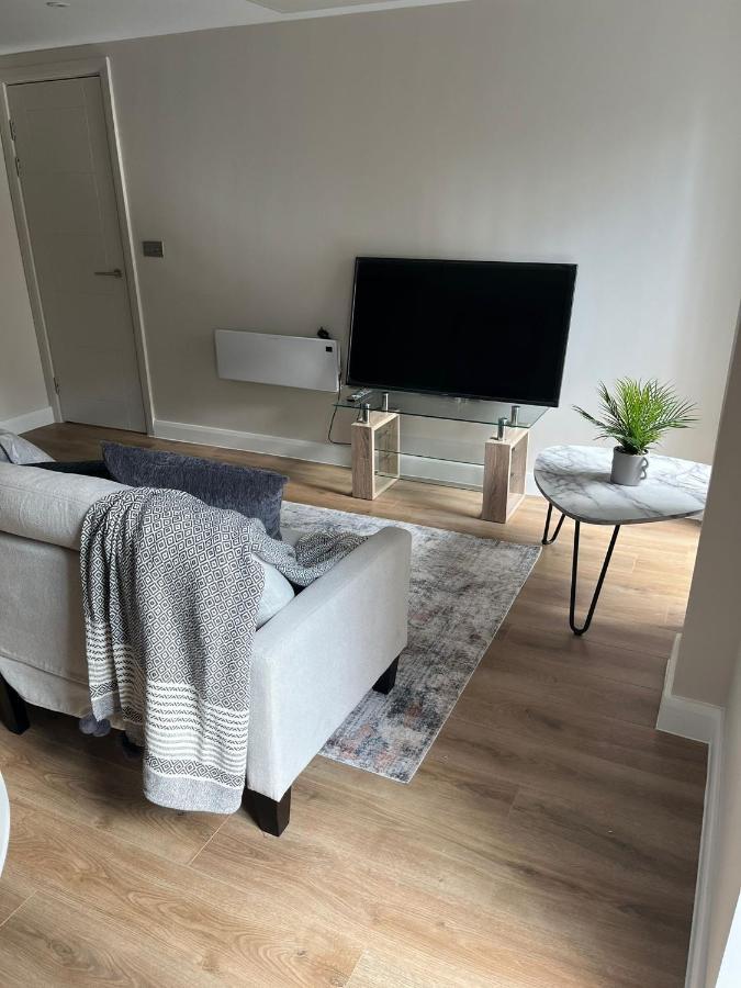 Apartment Tib Investments, Centenary House, 53 North St Leeds (West Yorkshire)
