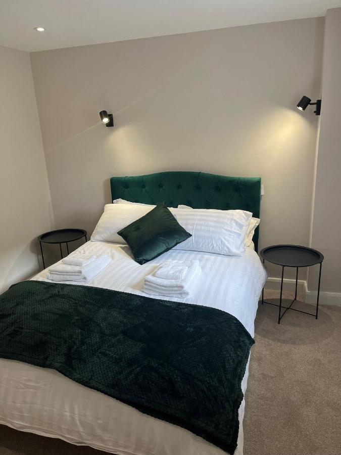 Tib Investments, Centenary House, 53 North St Apartment Leeds (West Yorkshire)