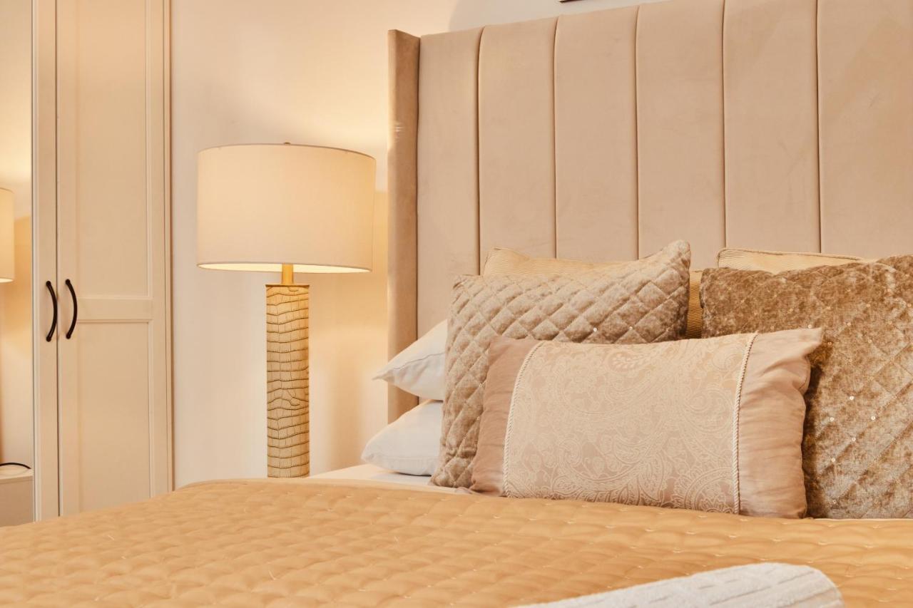 Modern Leeds Dock &free Secure Parking! Apartment Leeds (West Yorkshire)