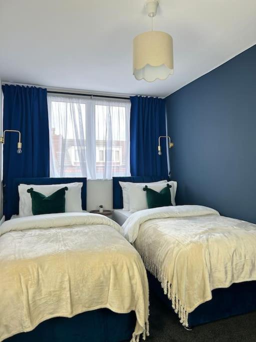 Apartment Modern 5-bed Near Leeds Centre *