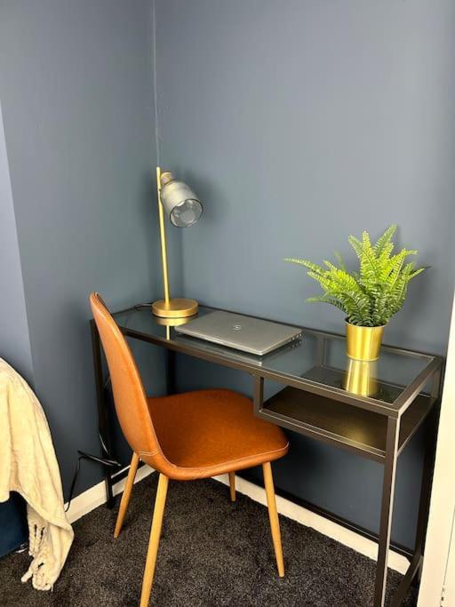Modern 5-bed Near Leeds Centre Apartment Leeds (West Yorkshire)