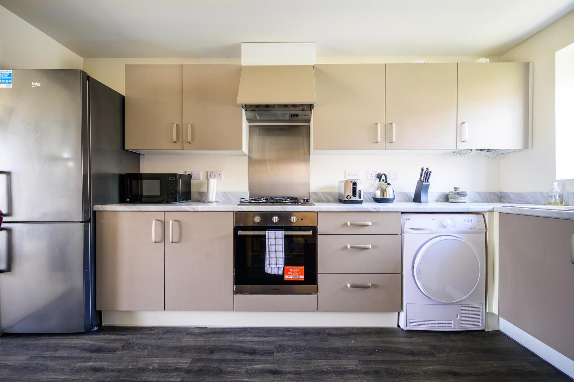 Wykebeck Mount By Our Short Stunning New Build With Plenty Of Free Parking And Fast Wifi Holiday home